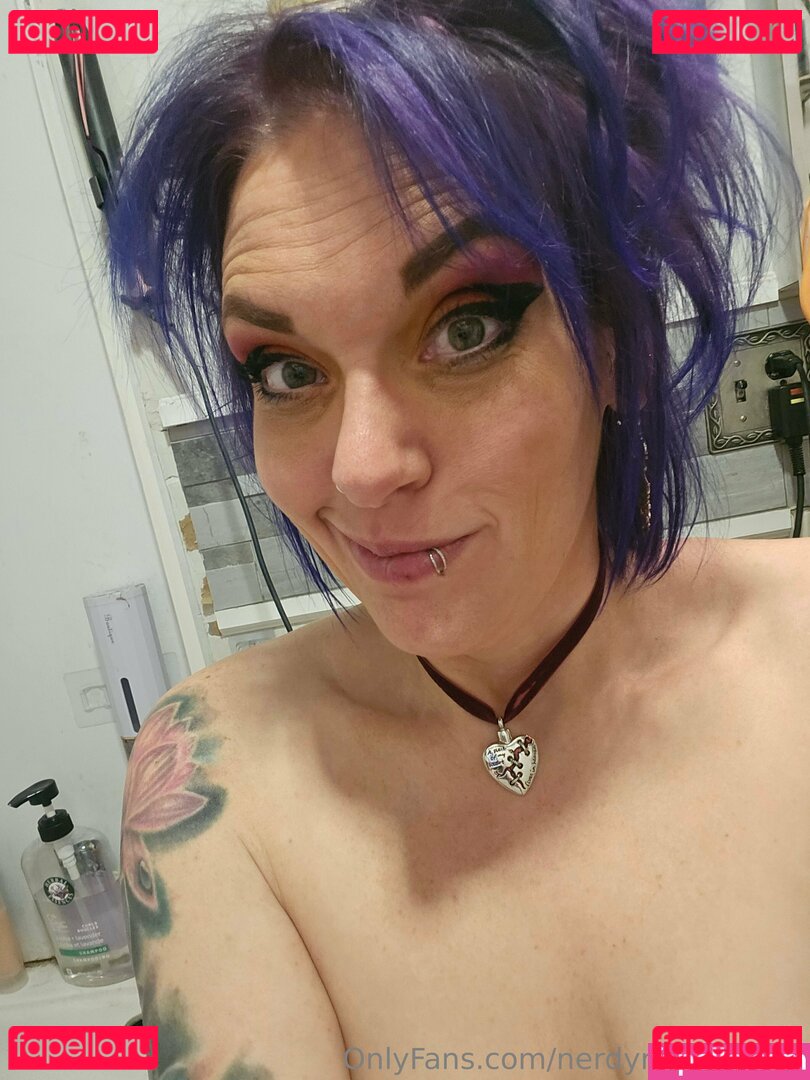nerdyrockerchick Onlyfans Photo Gallery 