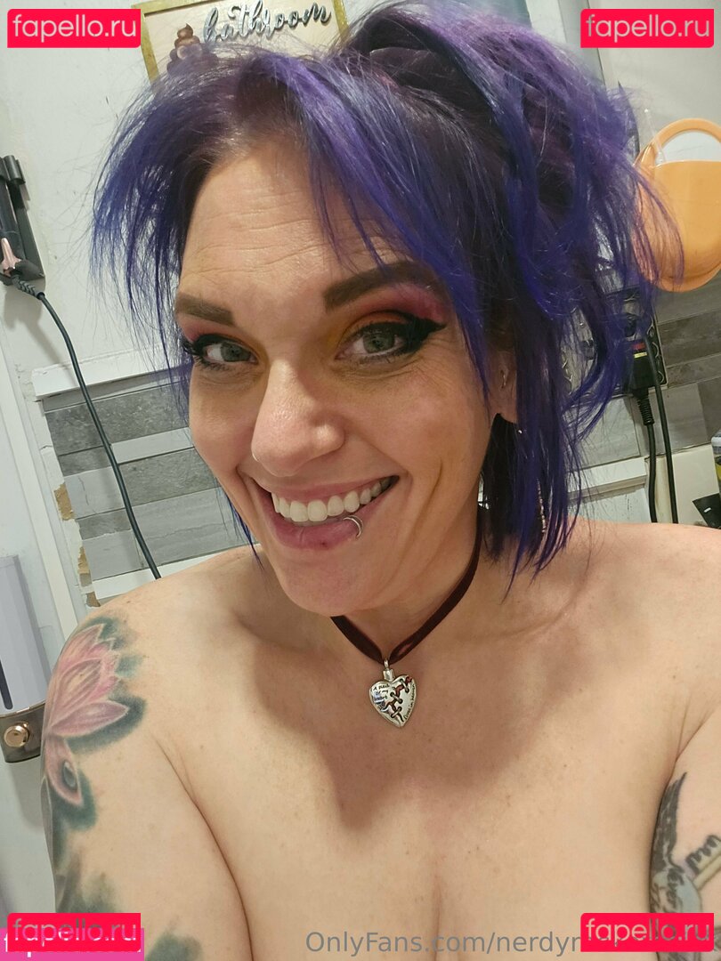 nerdyrockerchick Onlyfans Photo Gallery 