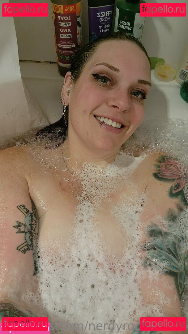 nerdyrockerchick Onlyfans Photo Gallery 