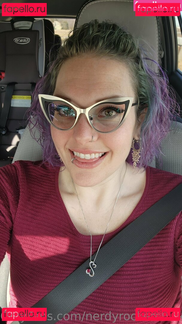 nerdyrockerchick Onlyfans Photo Gallery 
