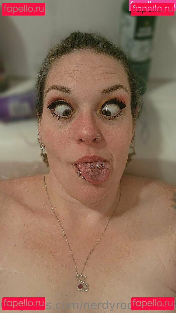 nerdyrockerchick Onlyfans Photo Gallery 