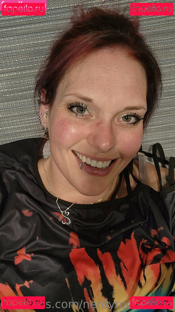 nerdyrockerchick Onlyfans Photo Gallery 