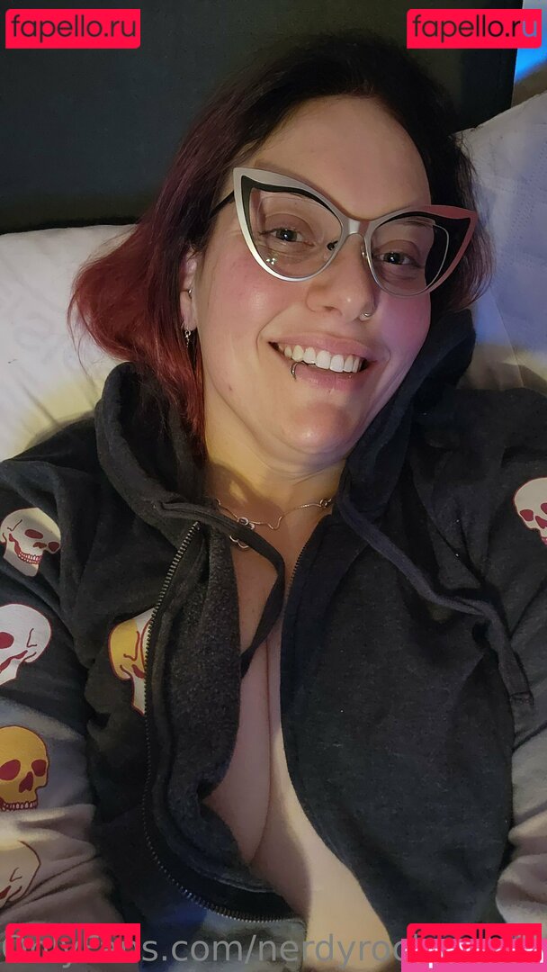 nerdyrockerchick Onlyfans Photo Gallery 
