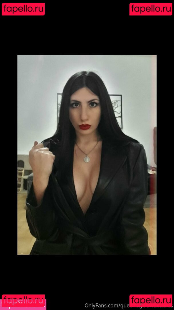 queennaf_ / queenofyourfantasies Onlyfans Photo Gallery 