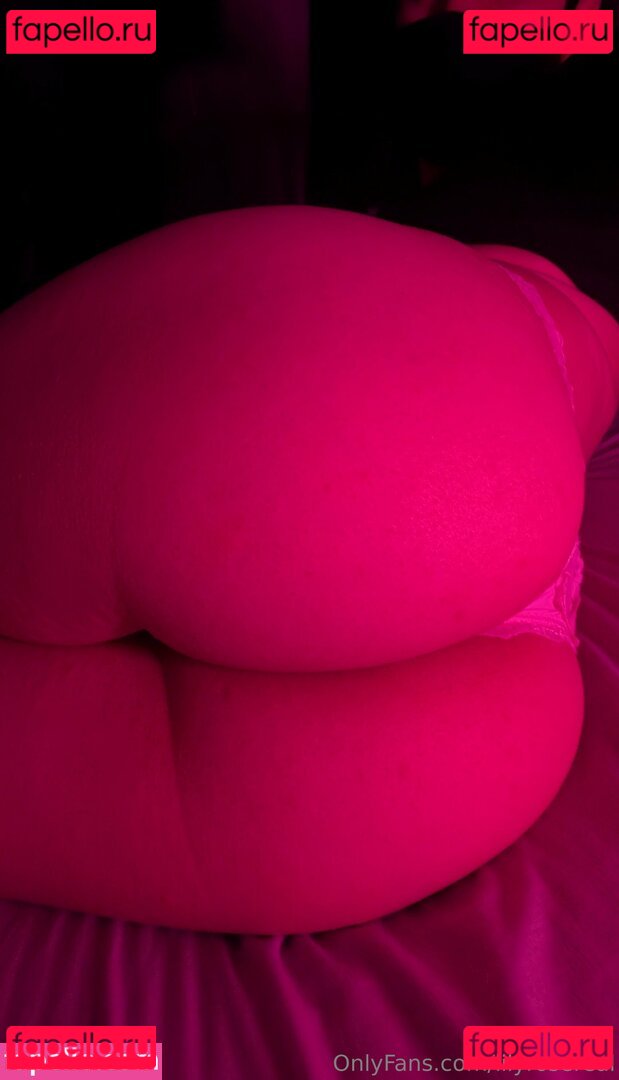 lilyrosemusic / lilyrosereal Onlyfans Photo Gallery 