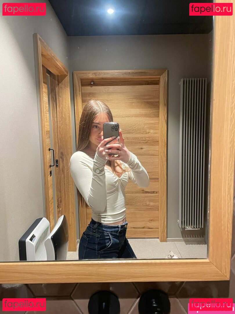 innocent.mila Nude Onlyfans Photo 39