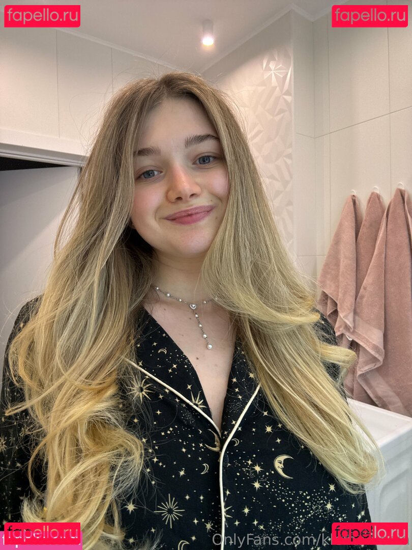 rinaraye Onlyfans Photo Gallery 