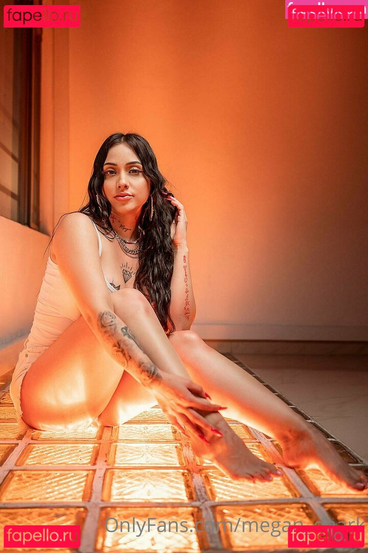 megandarkfree / meganfreeman00 Onlyfans Photo Gallery 