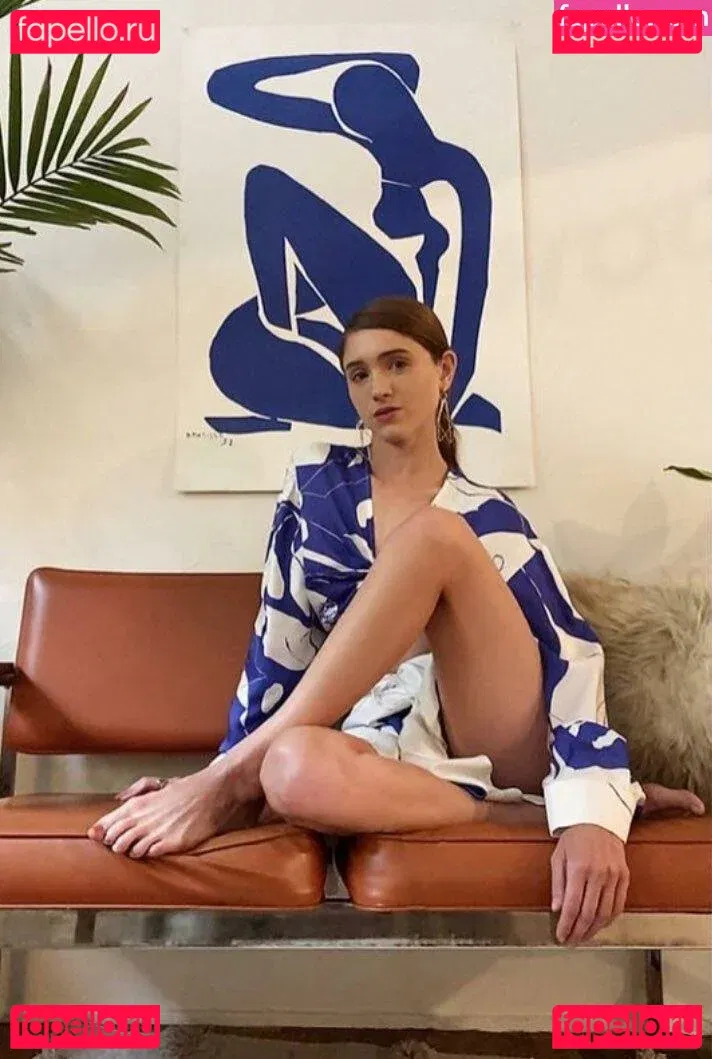 Natalia Dyer Onlyfans Photo Gallery 