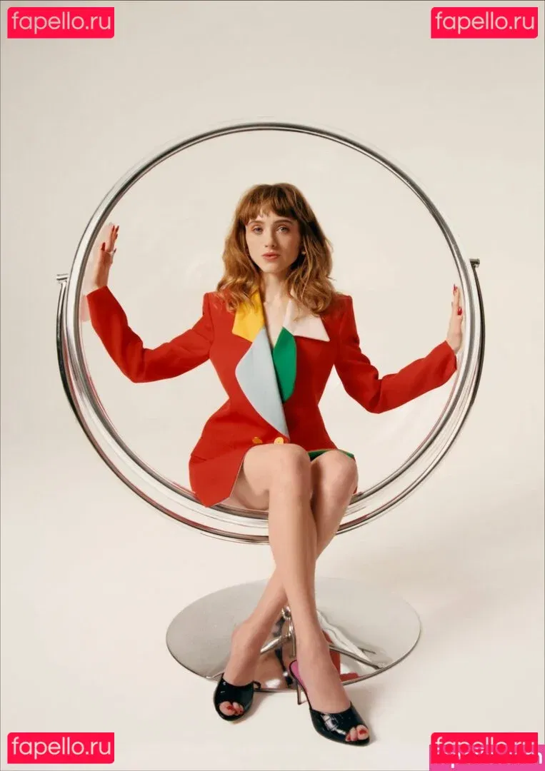 Natalia Dyer Onlyfans Photo Gallery 