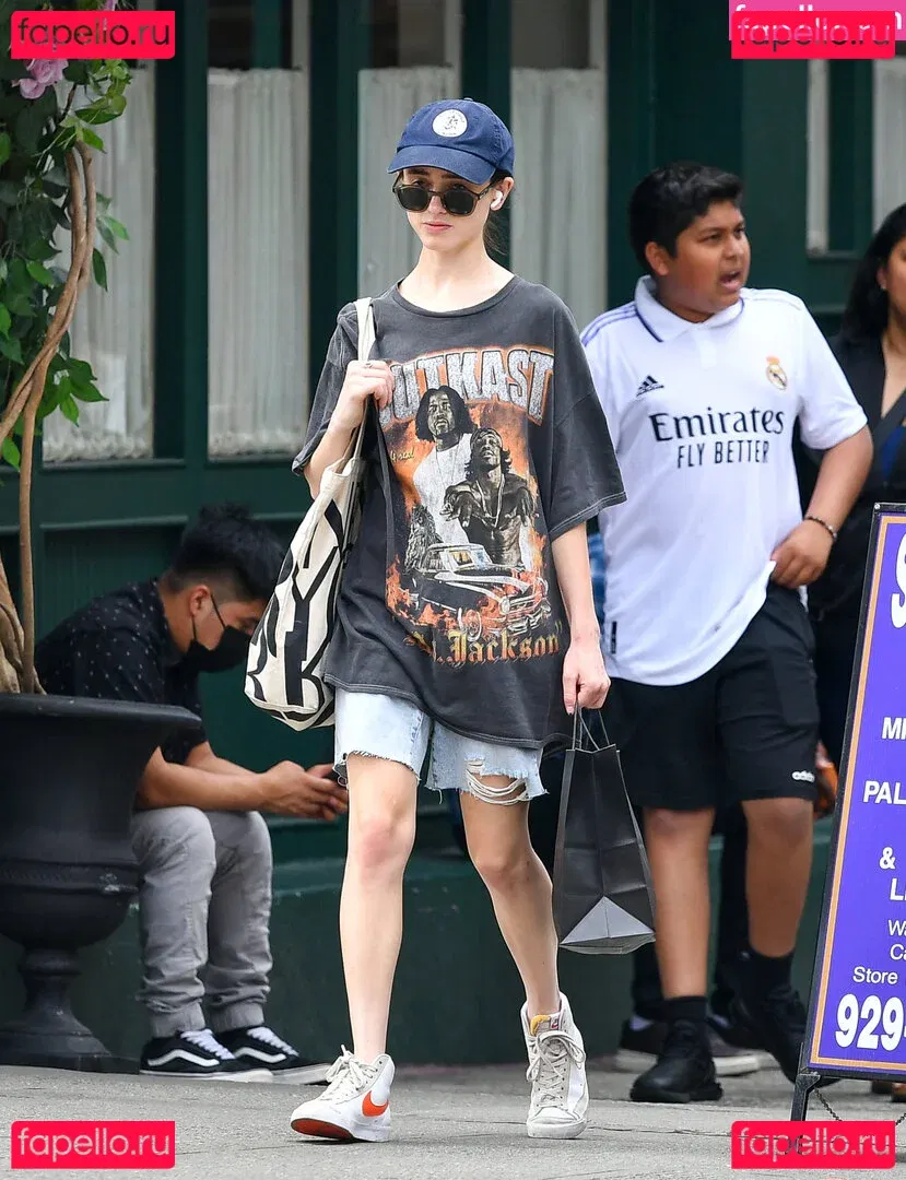 Natalia Dyer Onlyfans Photo Gallery 