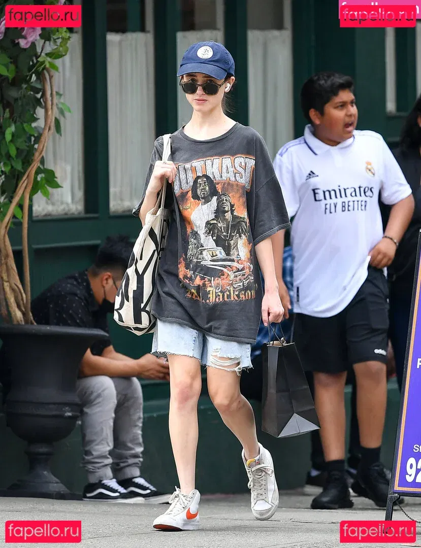 Natalia Dyer Onlyfans Photo Gallery 