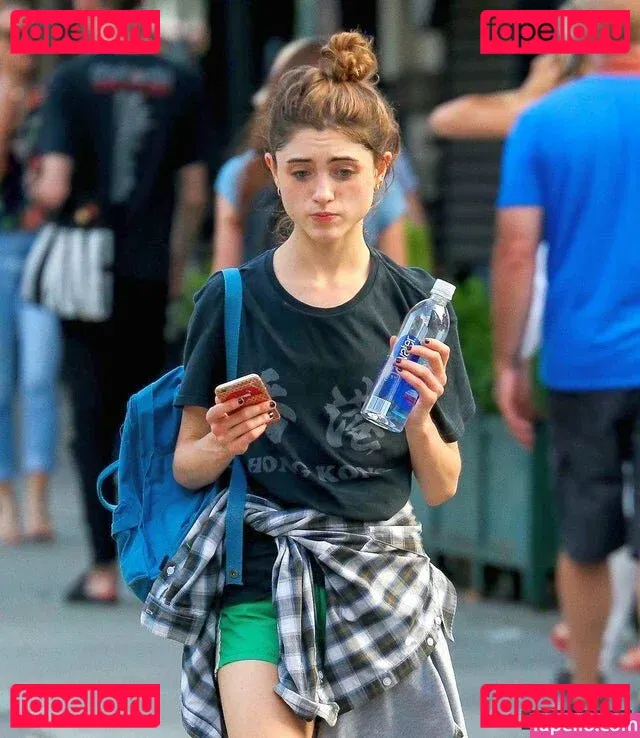 Natalia Dyer Onlyfans Photo Gallery 