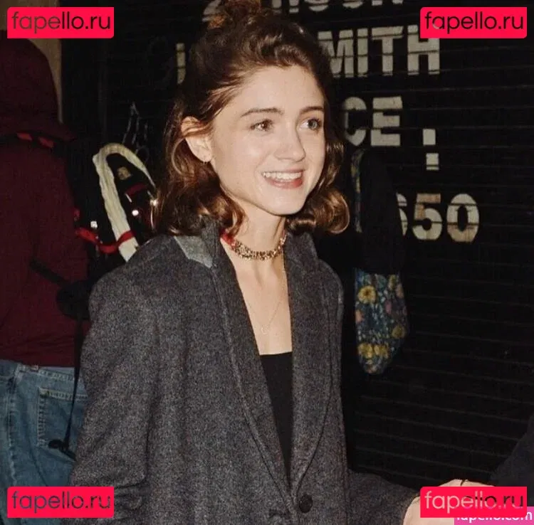 Natalia Dyer Onlyfans Photo Gallery 