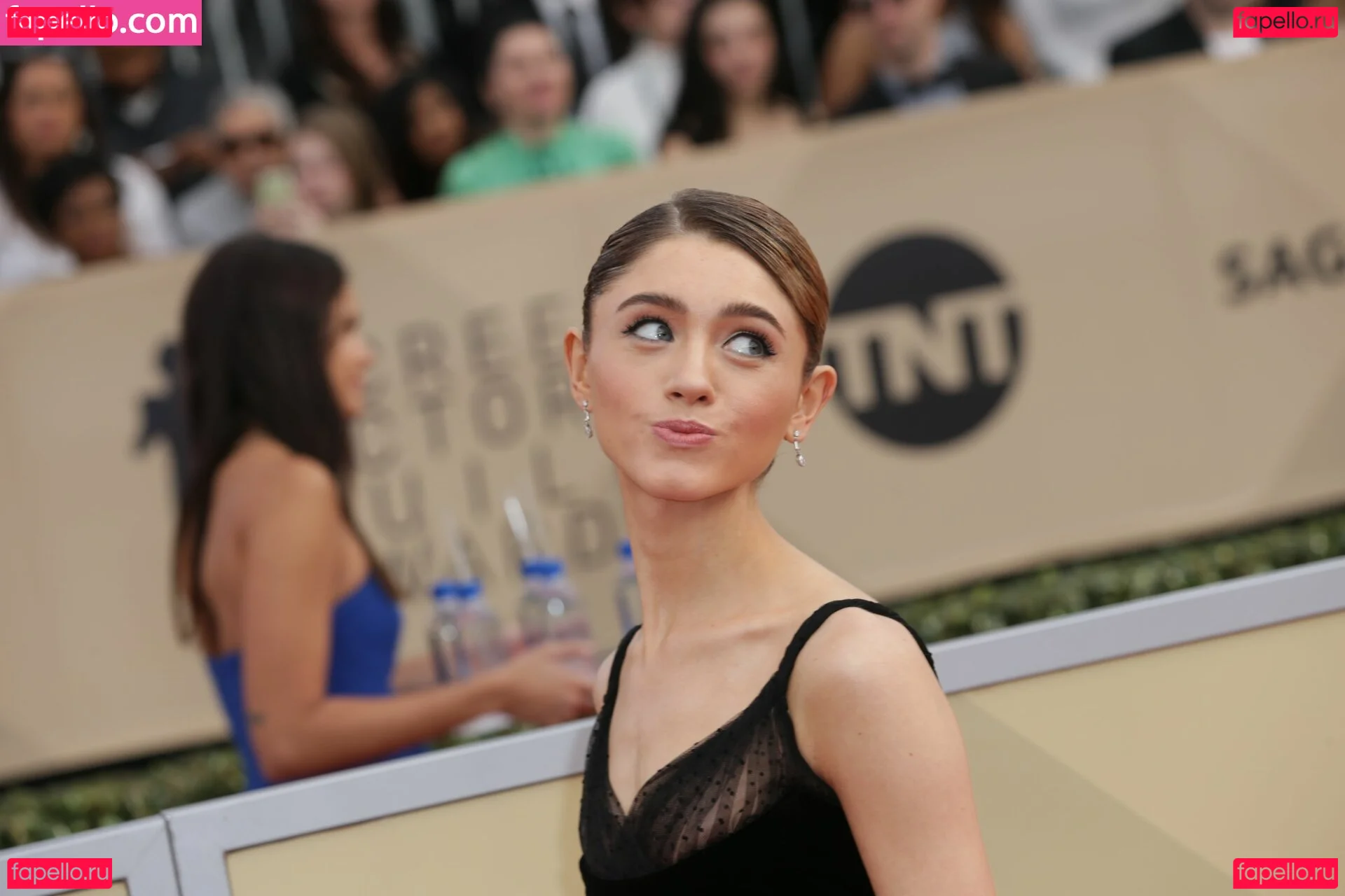 Natalia Dyer Onlyfans Photo Gallery 