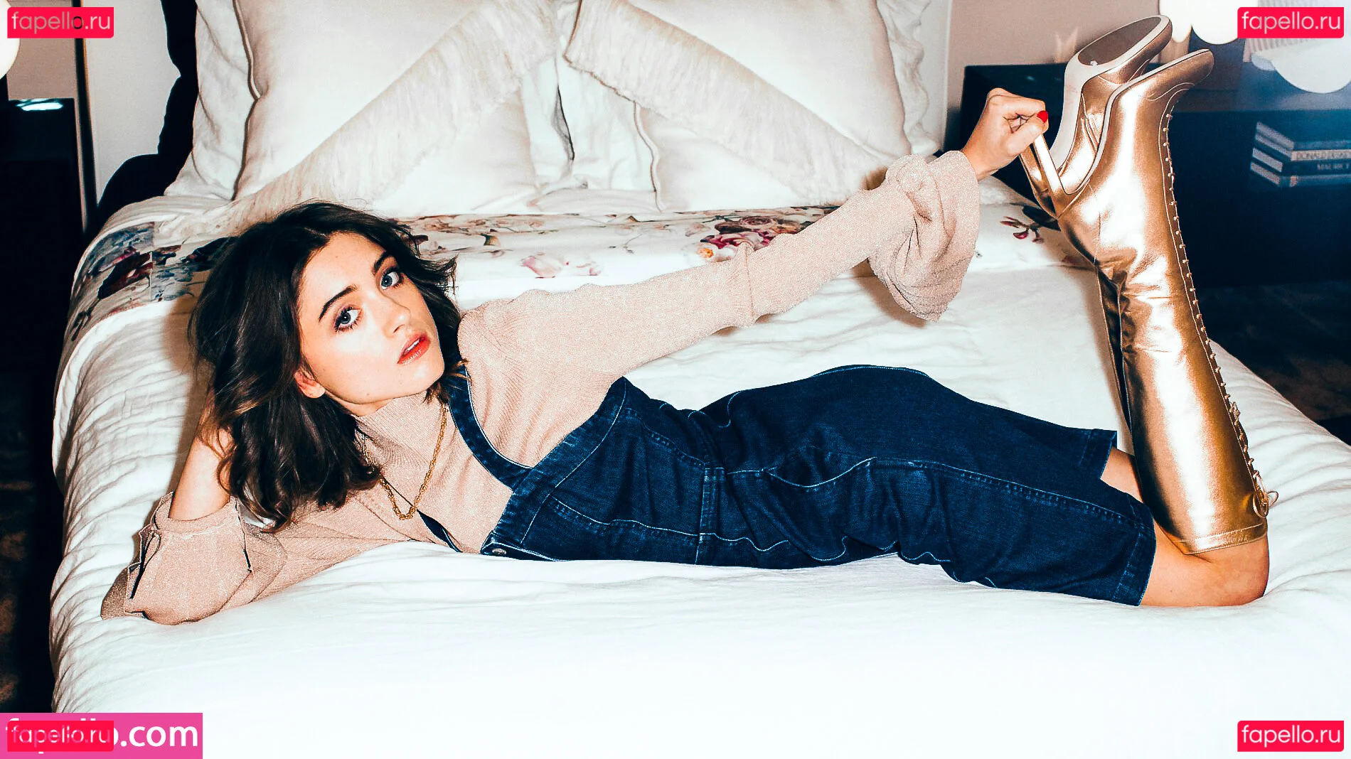 Natalia Dyer Onlyfans Photo Gallery 