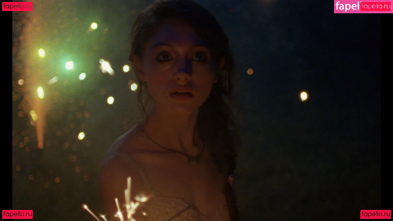 Natalia Dyer Onlyfans Photo Gallery 