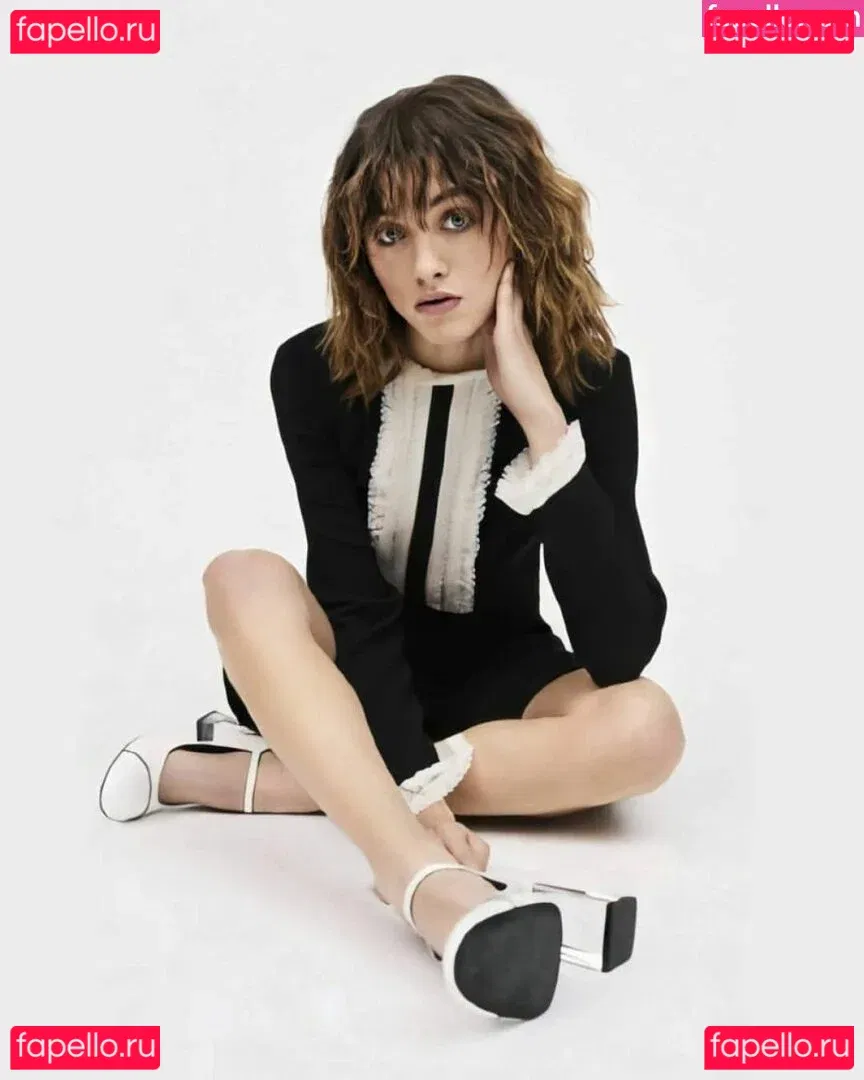 Natalia Dyer Onlyfans Photo Gallery 