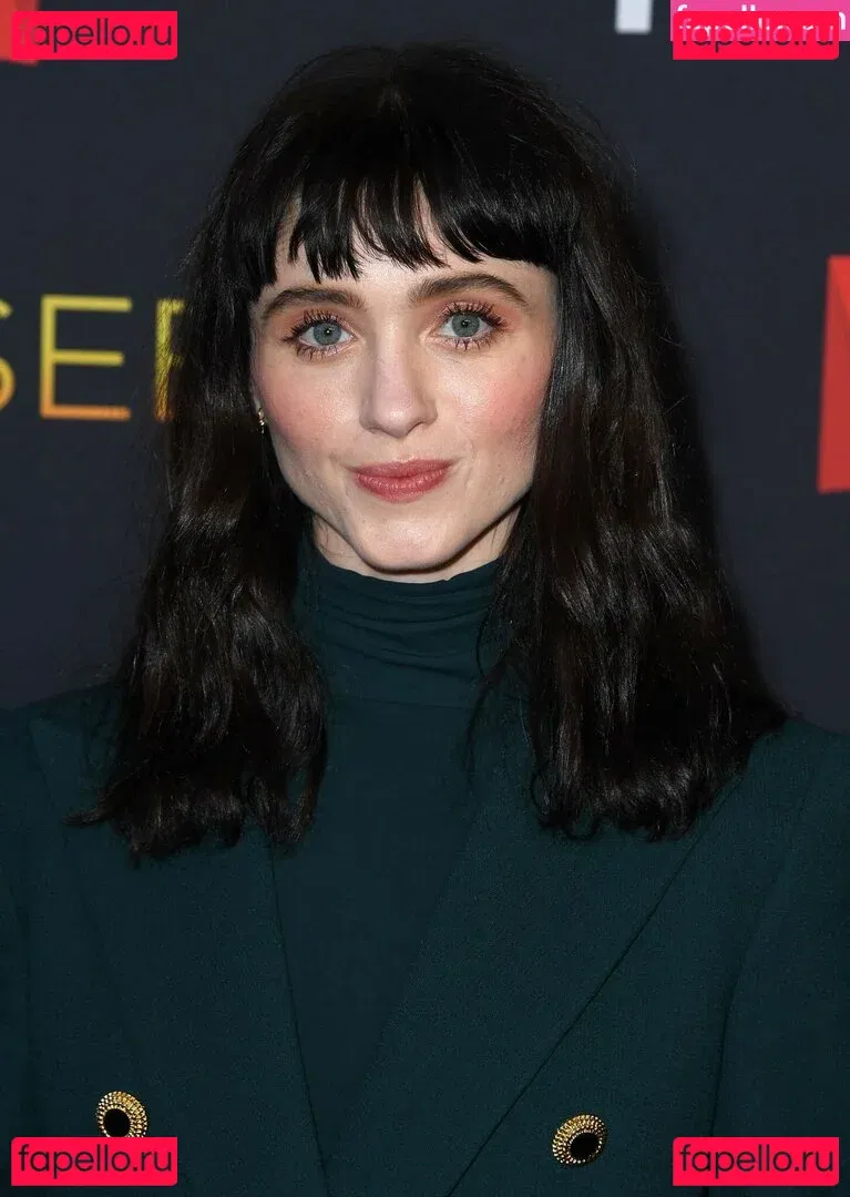 Natalia Dyer Onlyfans Photo Gallery 