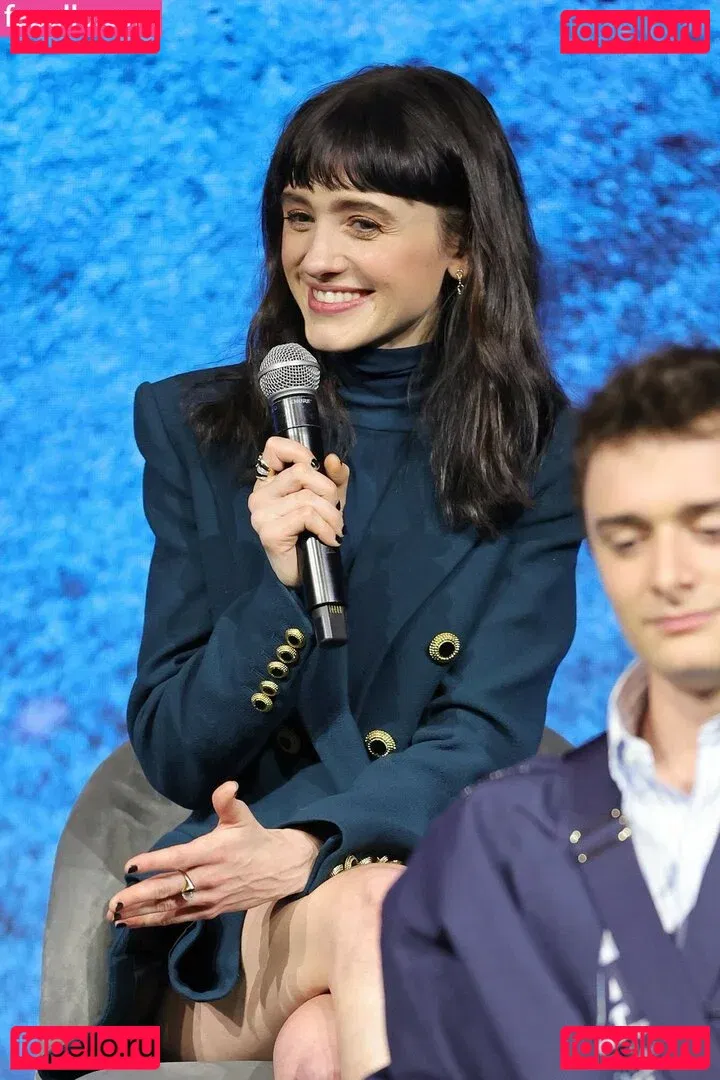 Natalia Dyer Onlyfans Photo Gallery 