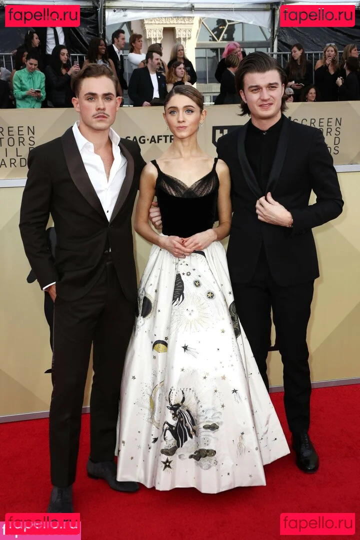 Natalia Dyer Onlyfans Photo Gallery 