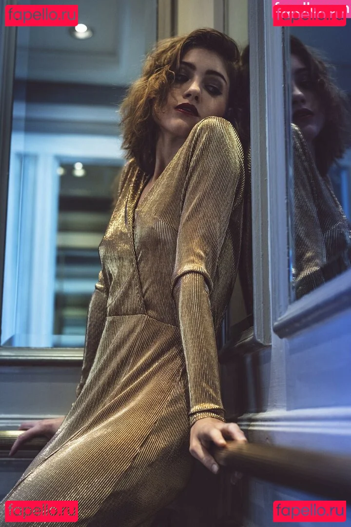 Natalia Dyer Onlyfans Photo Gallery 