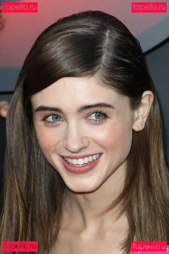 Natalia Dyer Onlyfans Photo Gallery 