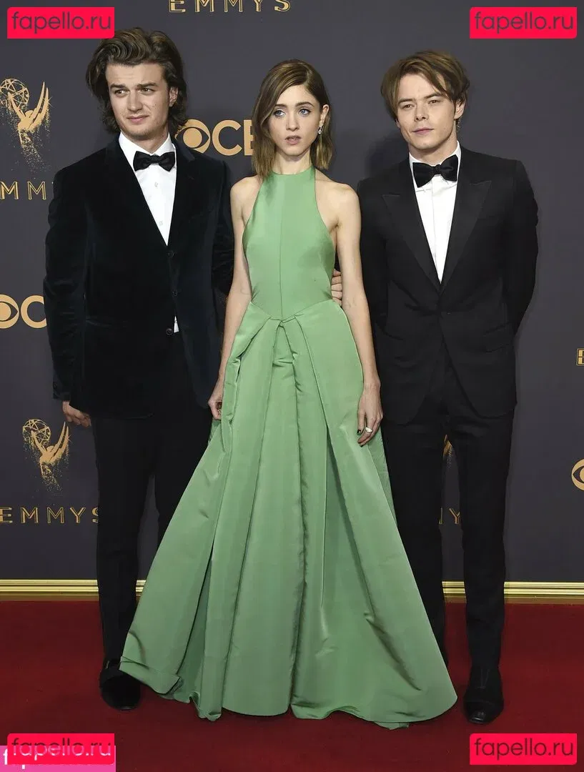 Natalia Dyer Onlyfans Photo Gallery 