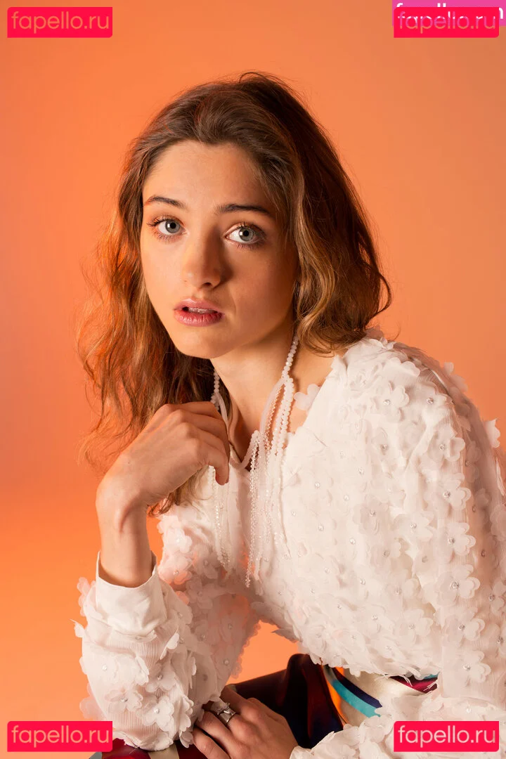 Natalia Dyer Onlyfans Photo Gallery 