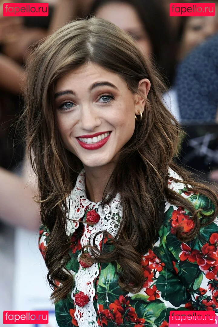 Natalia Dyer Onlyfans Photo Gallery 