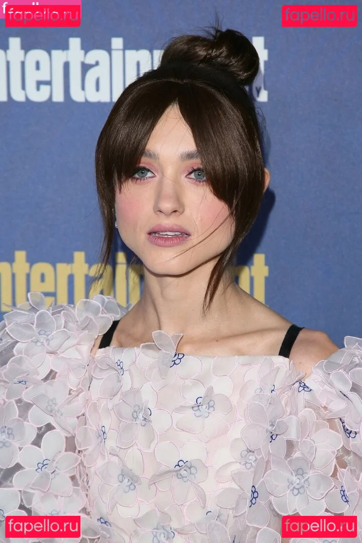 Natalia Dyer Onlyfans Photo Gallery 