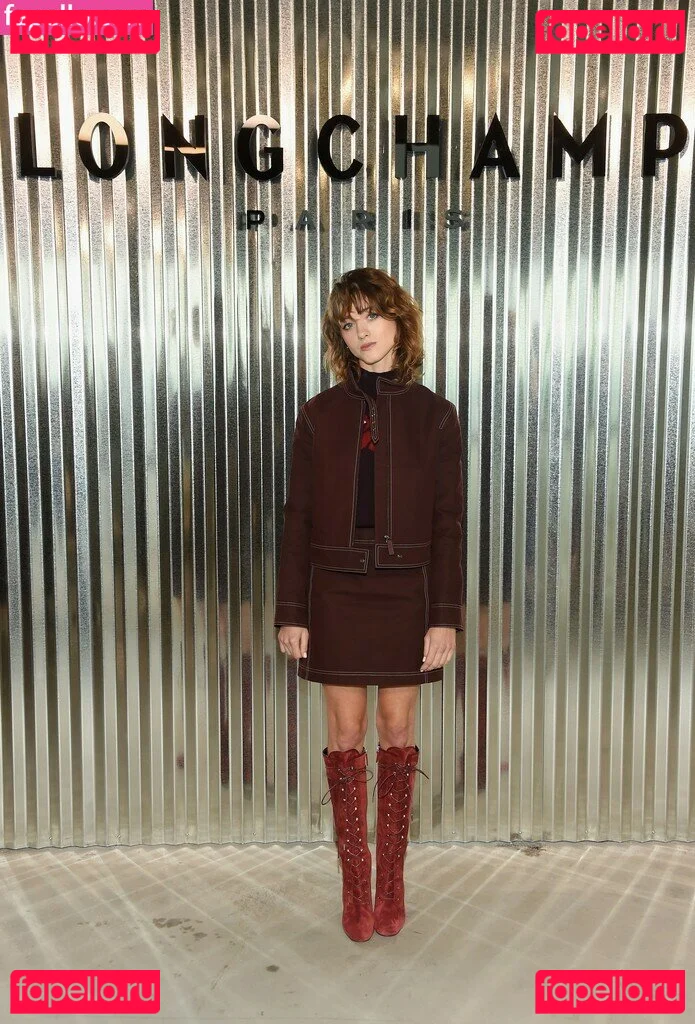 Natalia Dyer Onlyfans Photo Gallery 