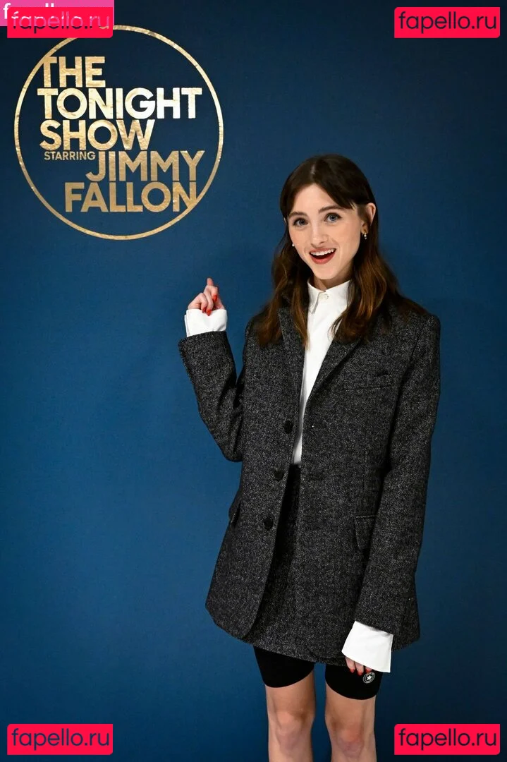 Natalia Dyer Onlyfans Photo Gallery 