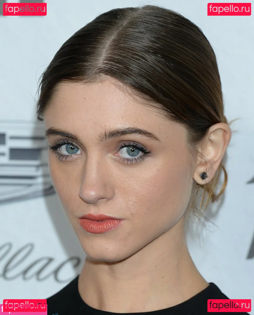 Natalia Dyer Onlyfans Photo Gallery 