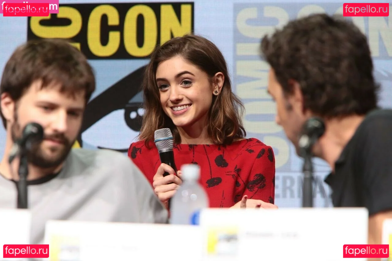Natalia Dyer Onlyfans Photo Gallery 