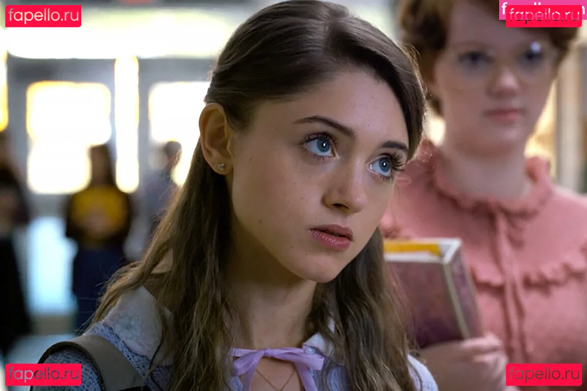 Natalia Dyer Onlyfans Photo Gallery 