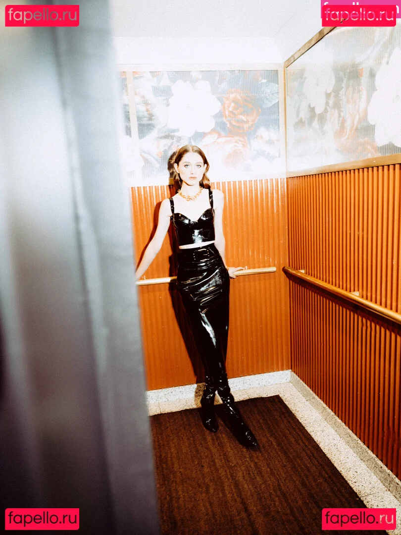 Natalia Dyer Onlyfans Photo Gallery 