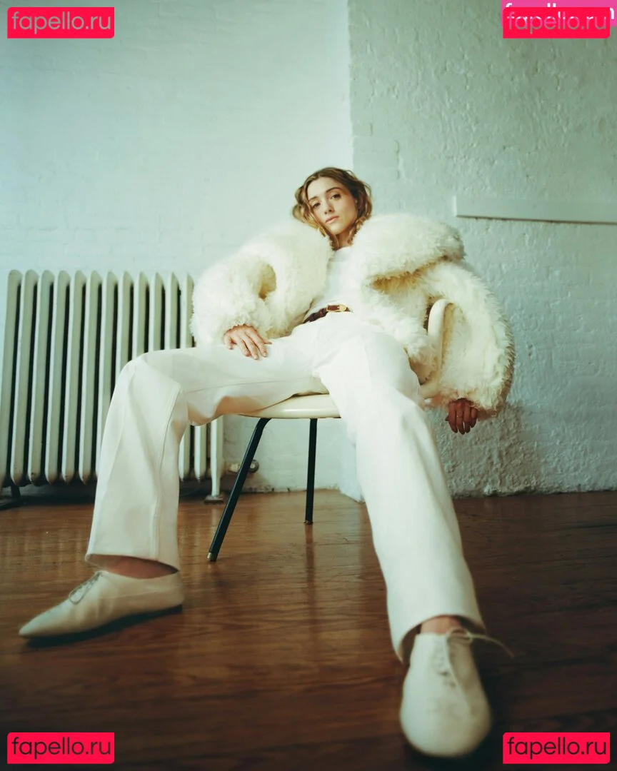 Natalia Dyer Onlyfans Photo Gallery 