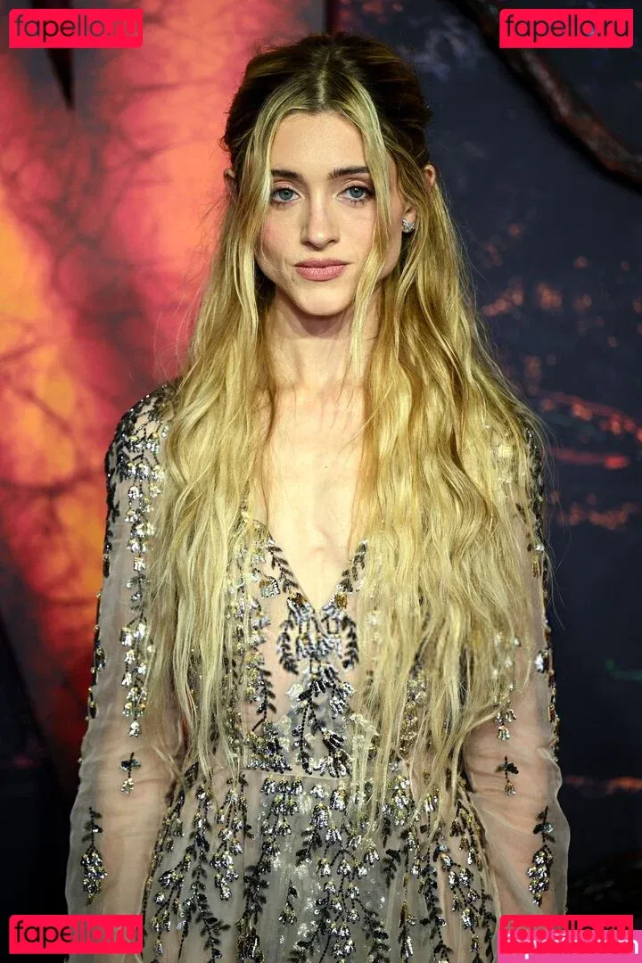 Natalia Dyer Onlyfans Photo Gallery 