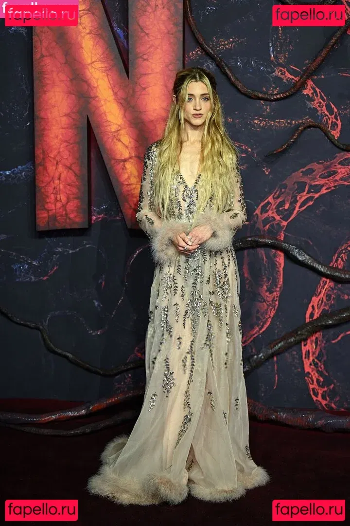 Natalia Dyer Onlyfans Photo Gallery 