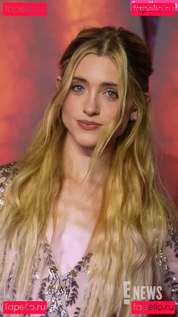 Natalia Dyer Onlyfans Photo Gallery 