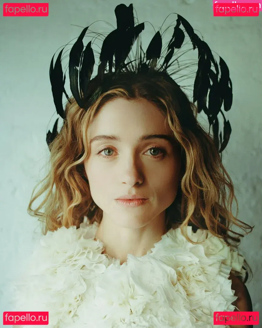 Natalia Dyer Onlyfans Photo Gallery 