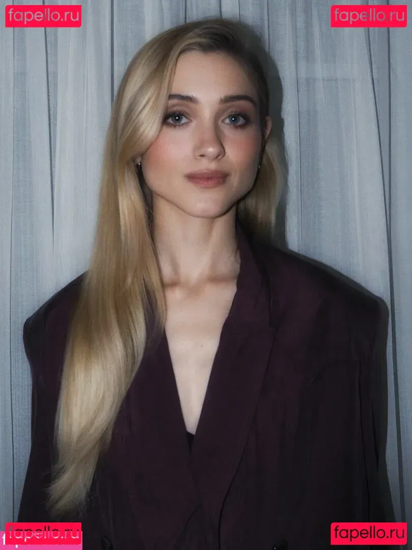 Natalia Dyer Onlyfans Photo Gallery 