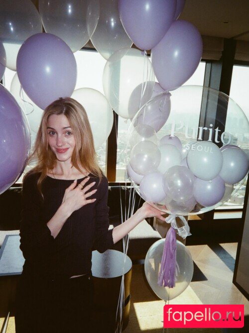 Natalia Dyer Nude Onlyfans Photo 35