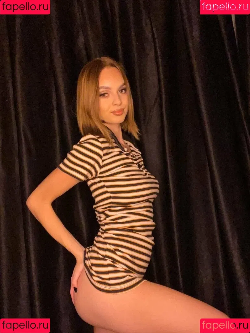 trishbabe Onlyfans Photo Gallery 