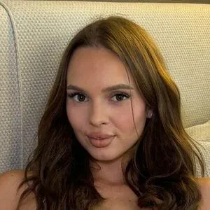 trishbabe Onlyfans Photo Gallery 