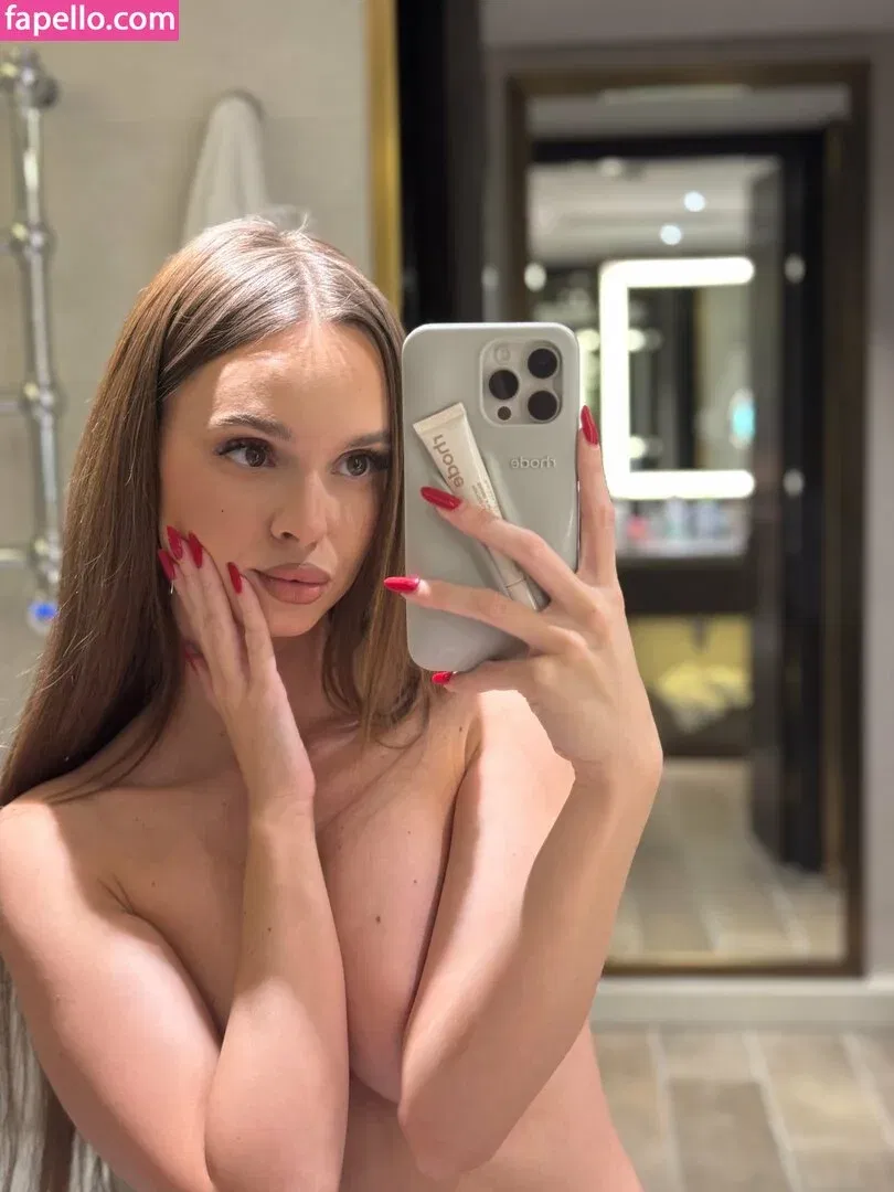 trishbabe Onlyfans Photo Gallery 