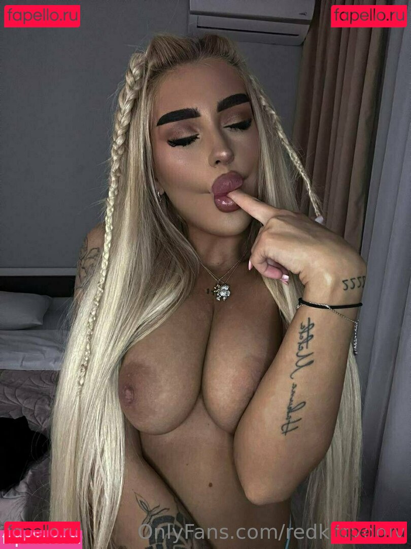 redkittyl.a / redkittyonly Onlyfans Photo Gallery 