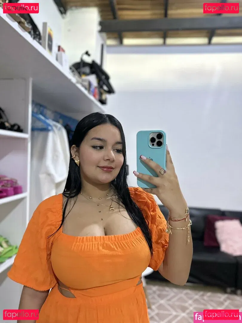 adripiecitos Onlyfans Photo Gallery 