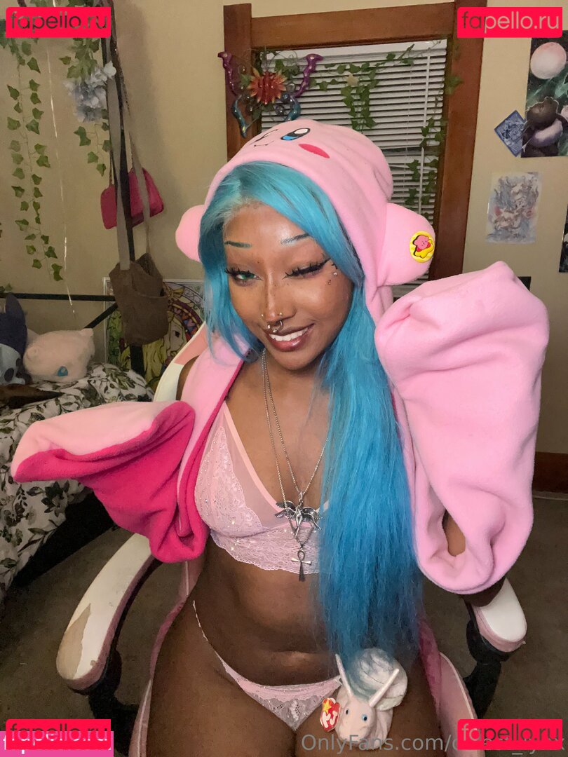 celest_lynx / celeste Onlyfans Photo Gallery 